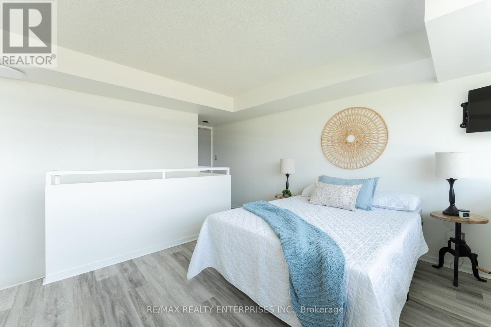 Photo 27 of 333 200 Manitoba Street, Toronto ON