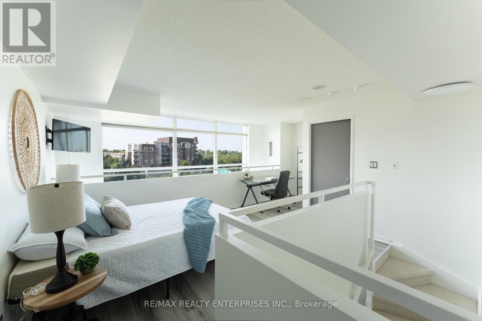 Photo 15 of 333 200 Manitoba Street, Toronto ON