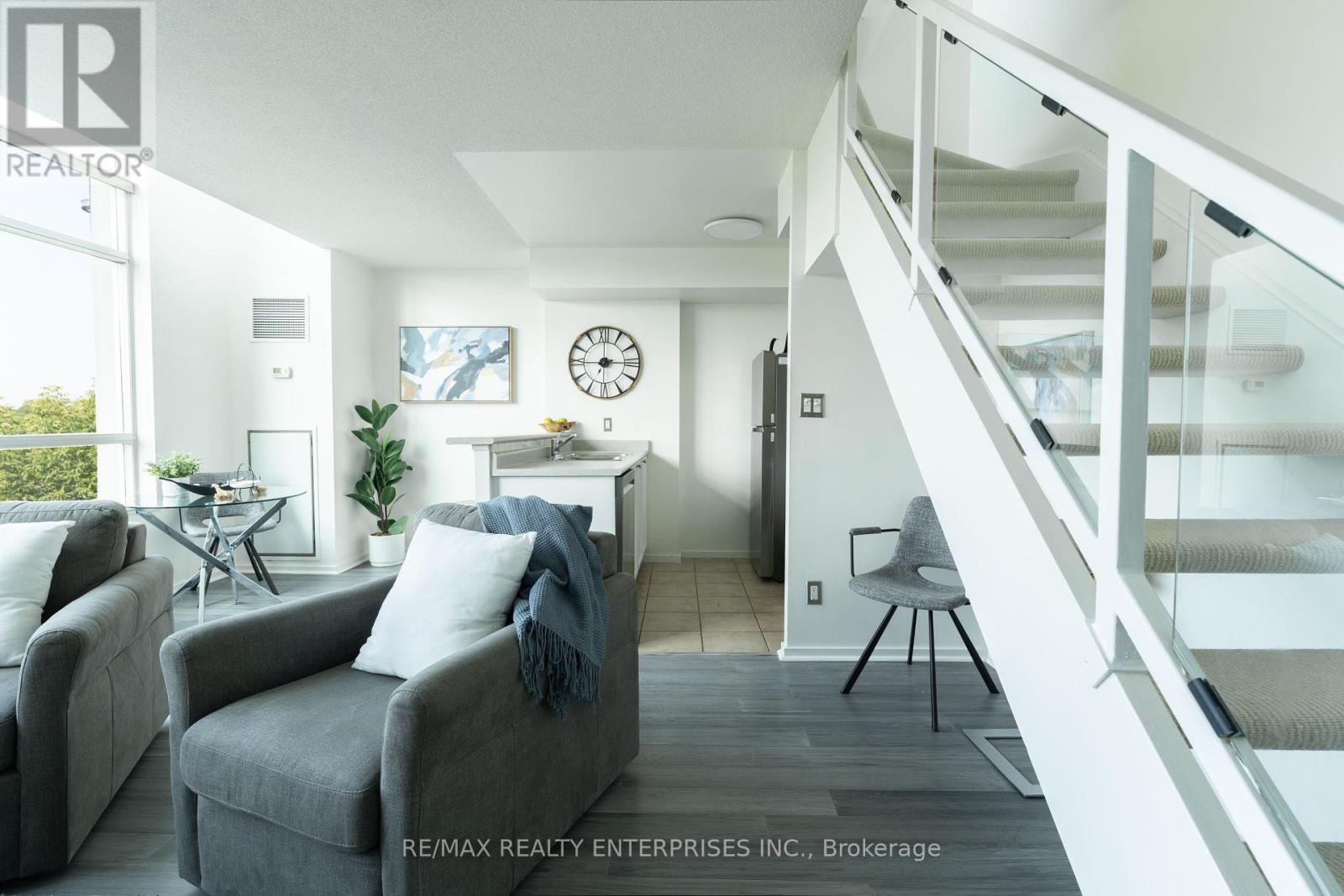 Photo 25 of 333 200 Manitoba Street, Toronto ON