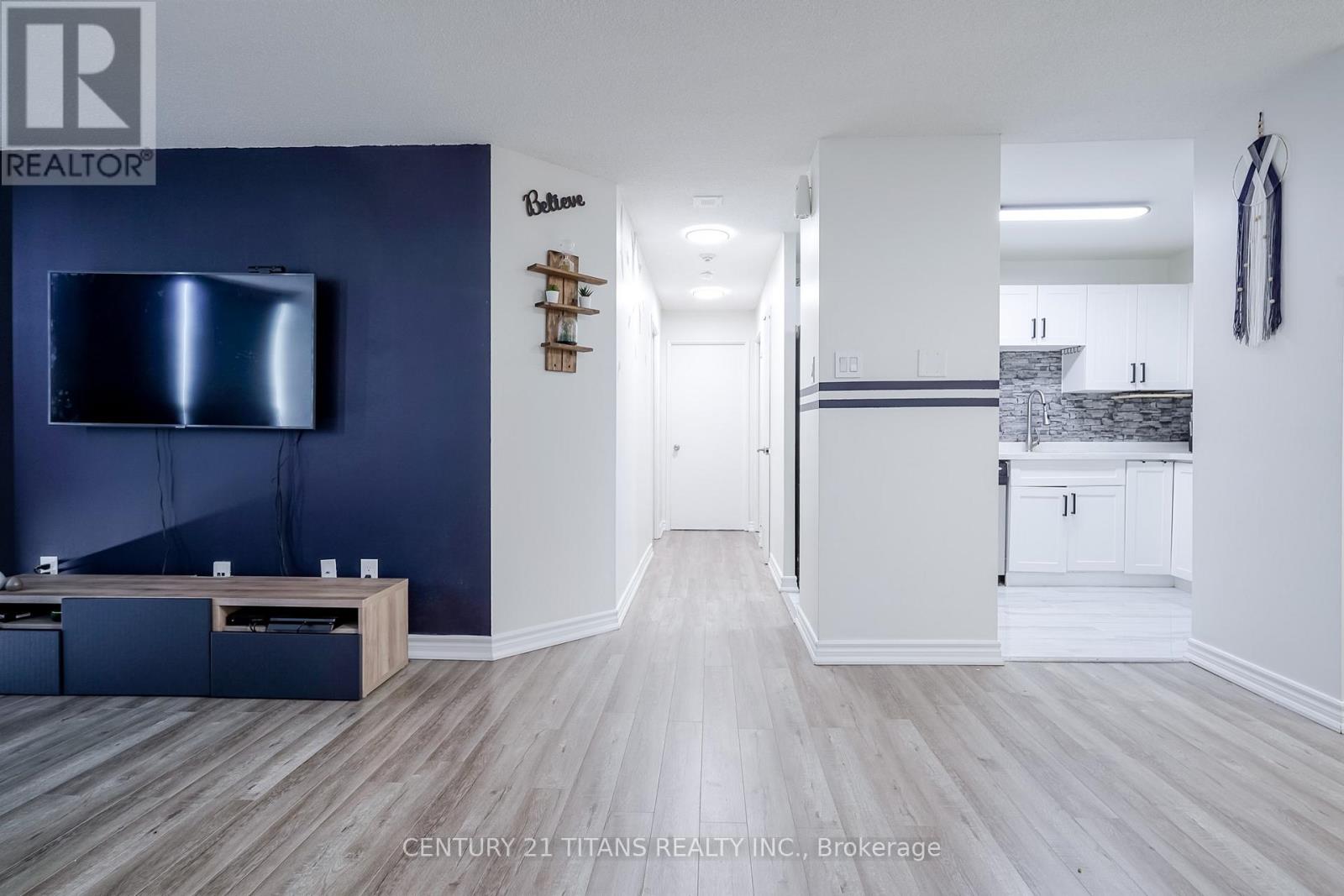 Photo 14 of 419 4185 Shipp Drive, Mississauga ON