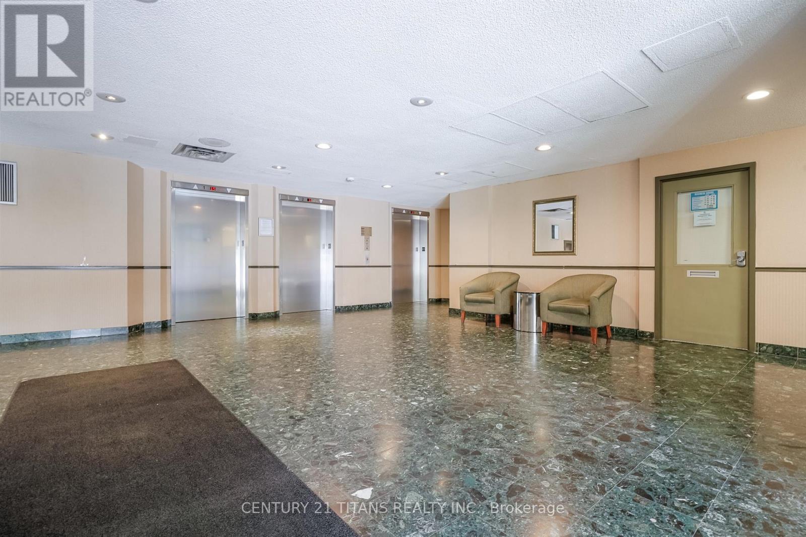 Photo 30 of 419 4185 Shipp Drive, Mississauga ON