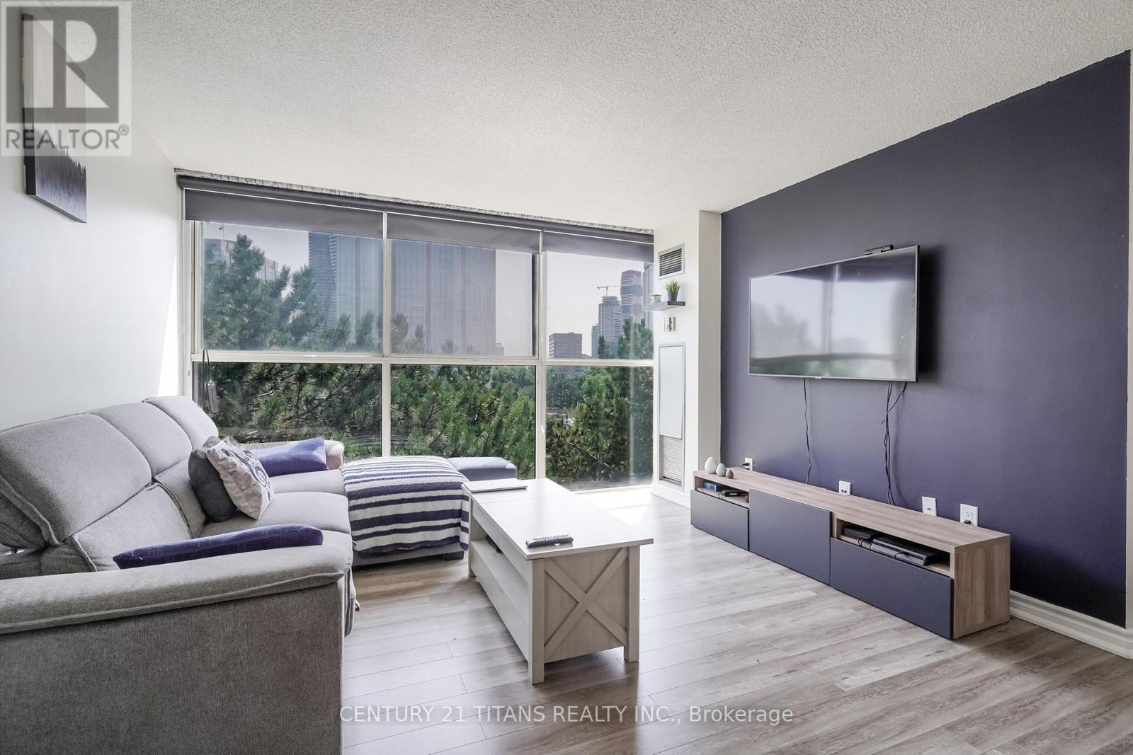 Photo 36 of 419 4185 Shipp Drive, Mississauga ON
