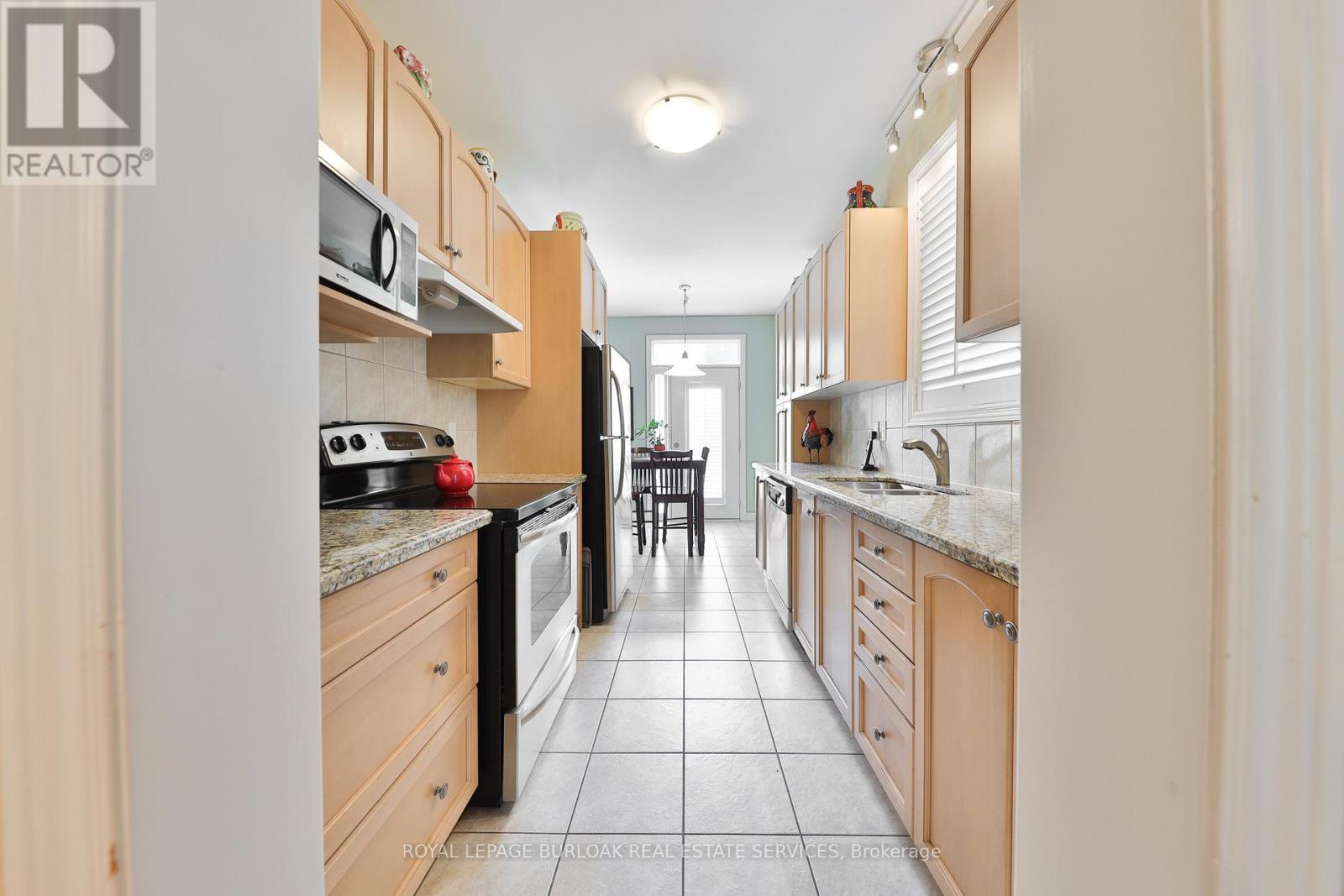 Photo 20 of 127 2125 Itabashi Way, Burlington ON