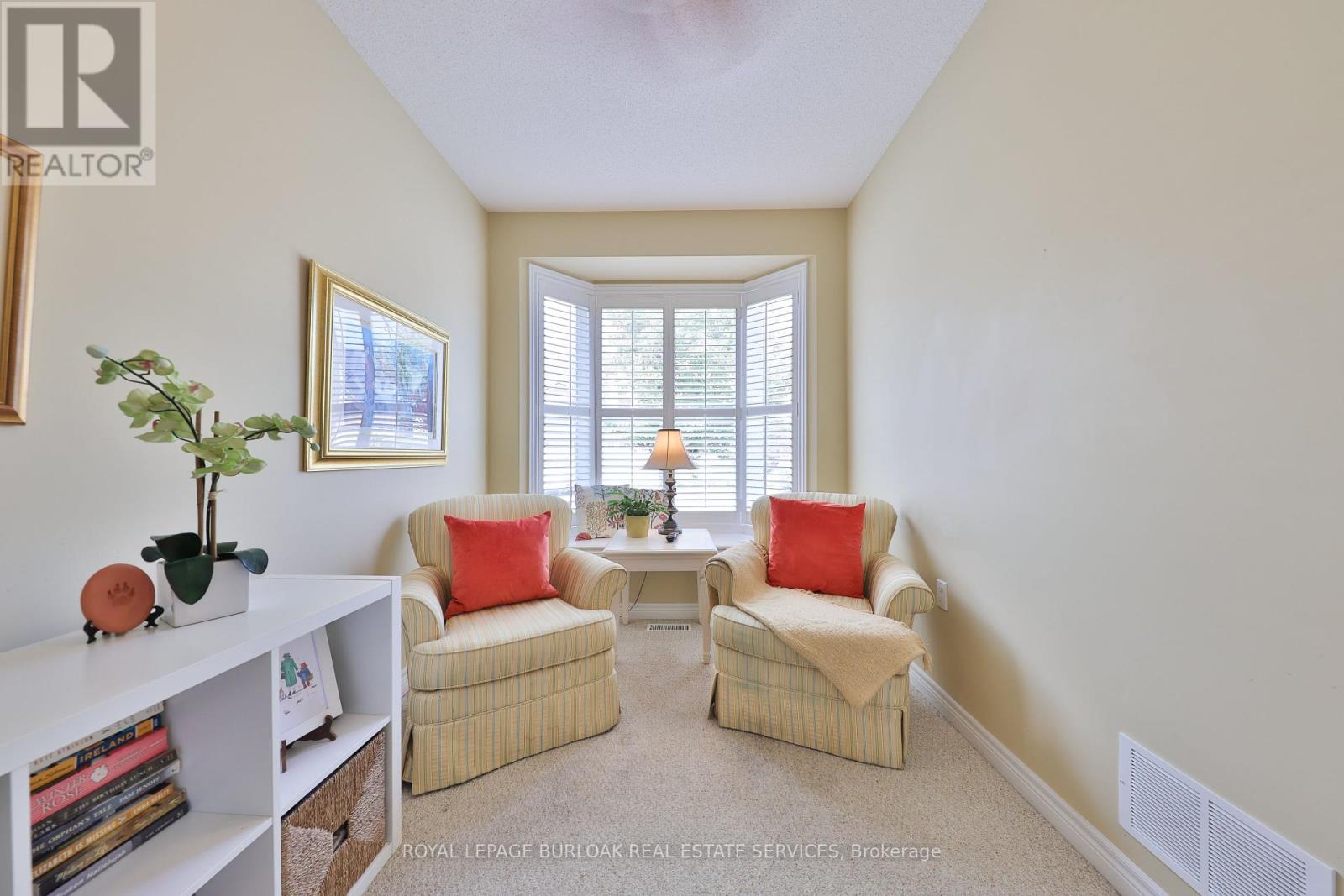 Photo 22 of 127 2125 Itabashi Way, Burlington ON