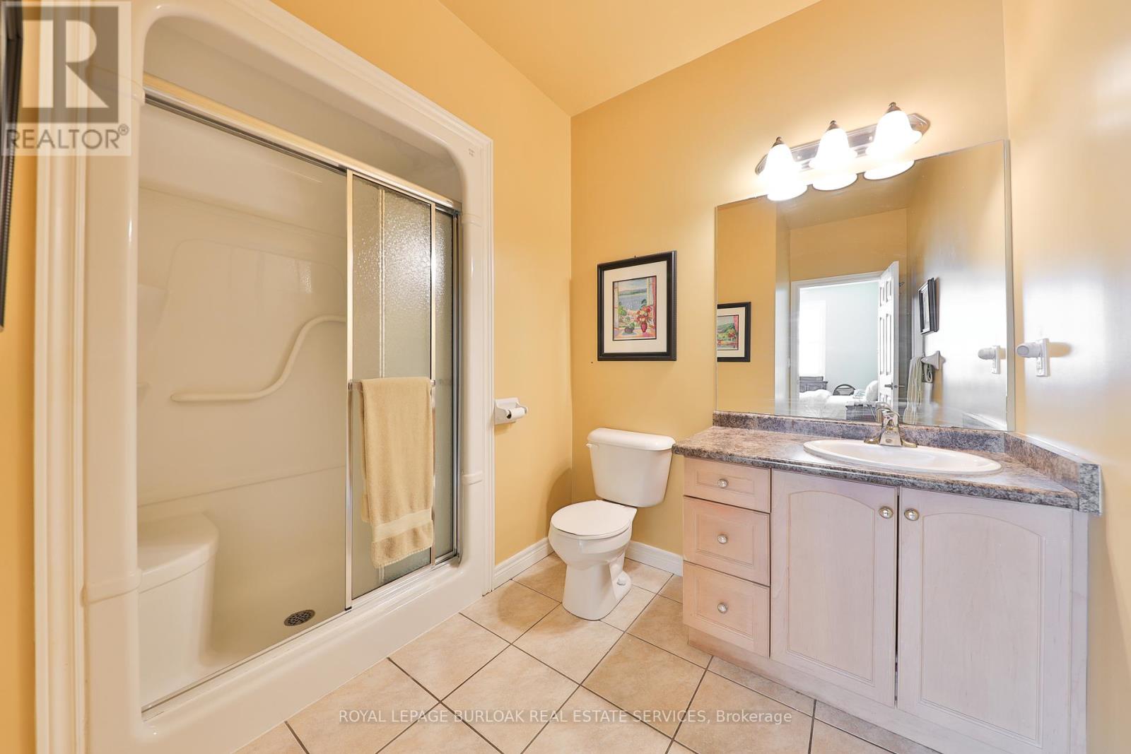 Photo 33 of 127 2125 Itabashi Way, Burlington ON