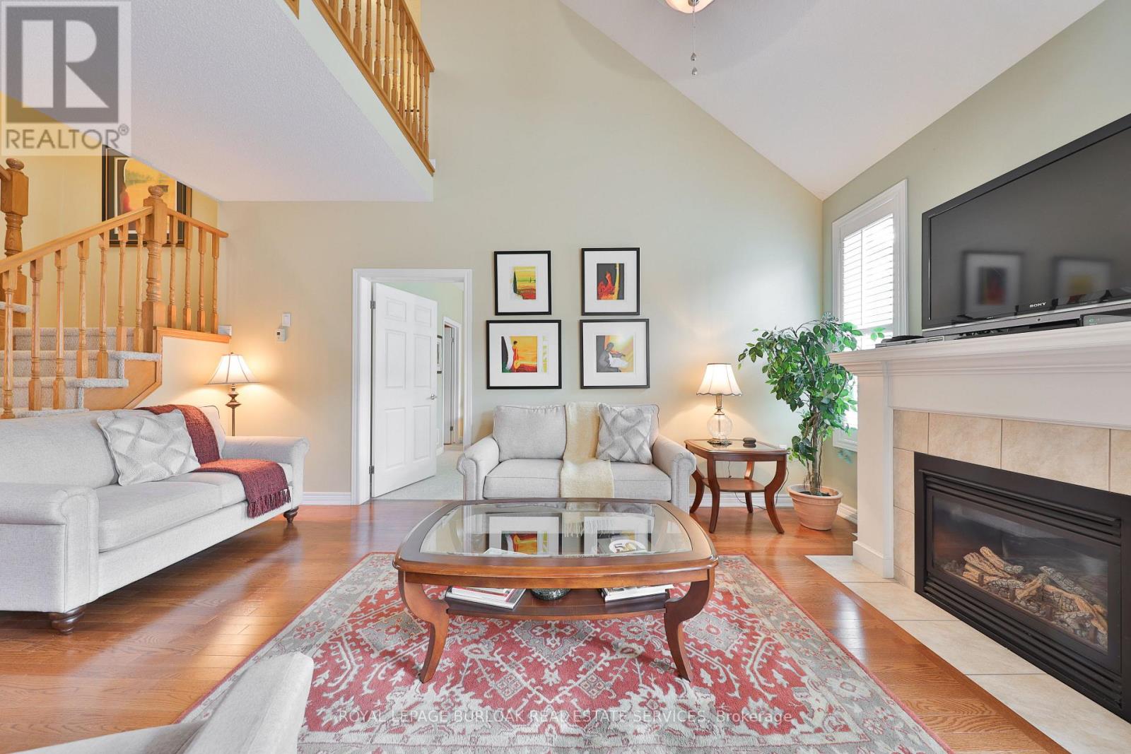 Photo 6 of 127 2125 Itabashi Way, Burlington ON