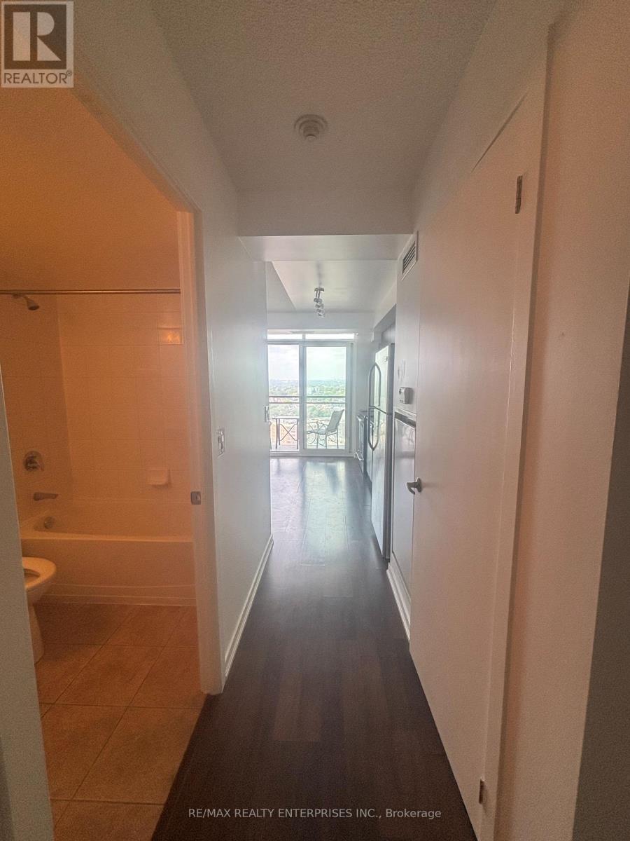 Photo 2 of 2009 38 Joe Shuster Way, Toronto ON