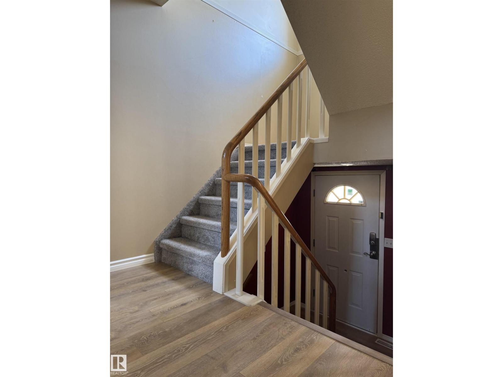 Photo 45 of 8 11718 97 St Nw, Edmonton AB