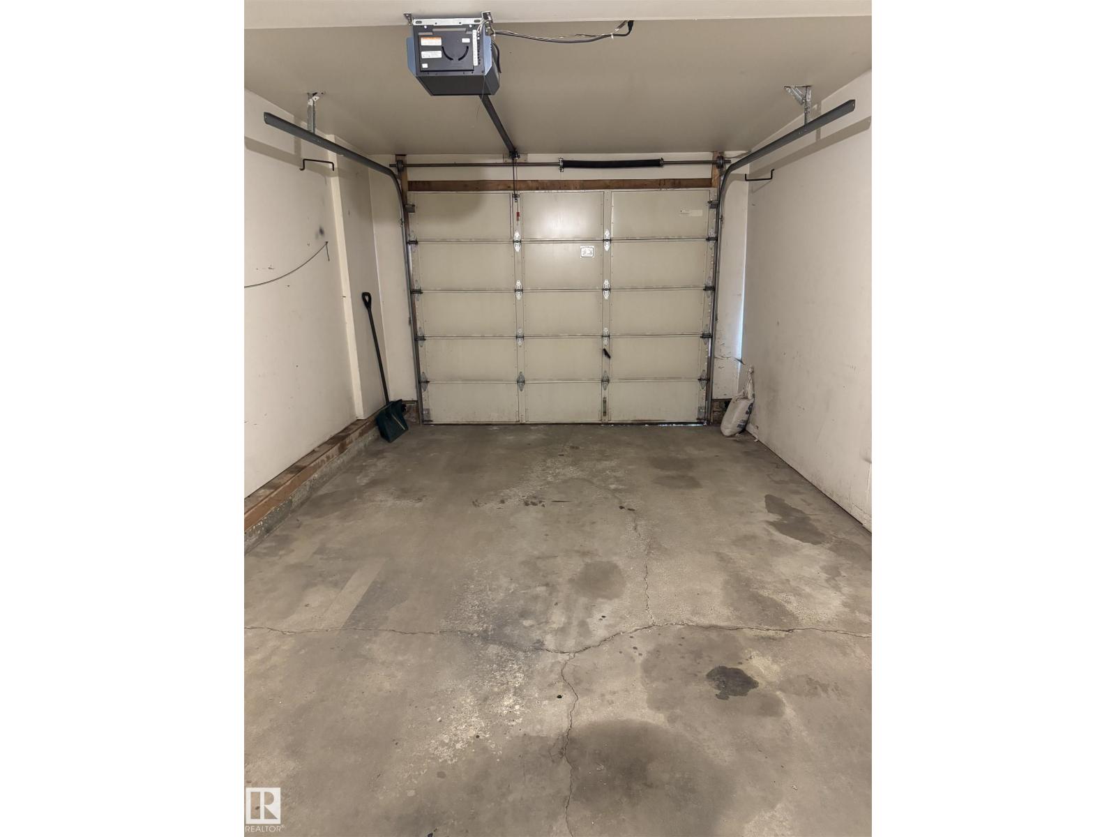 Photo 22 of 8 11718 97 St Nw, Edmonton AB