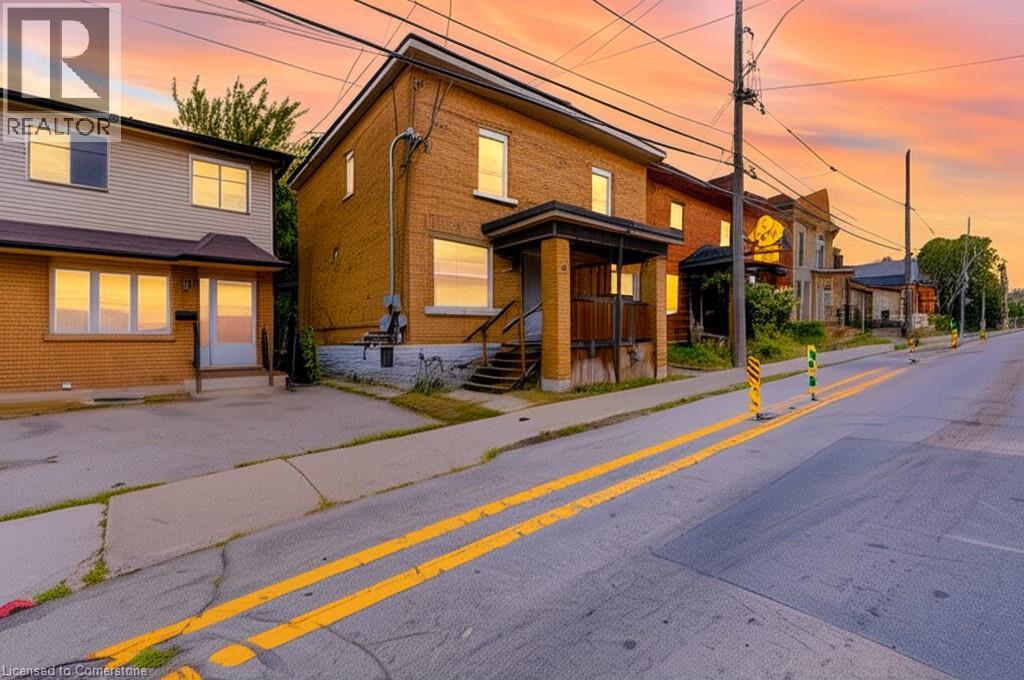 Photo 8 of 48 Locke Street S, Hamilton ON