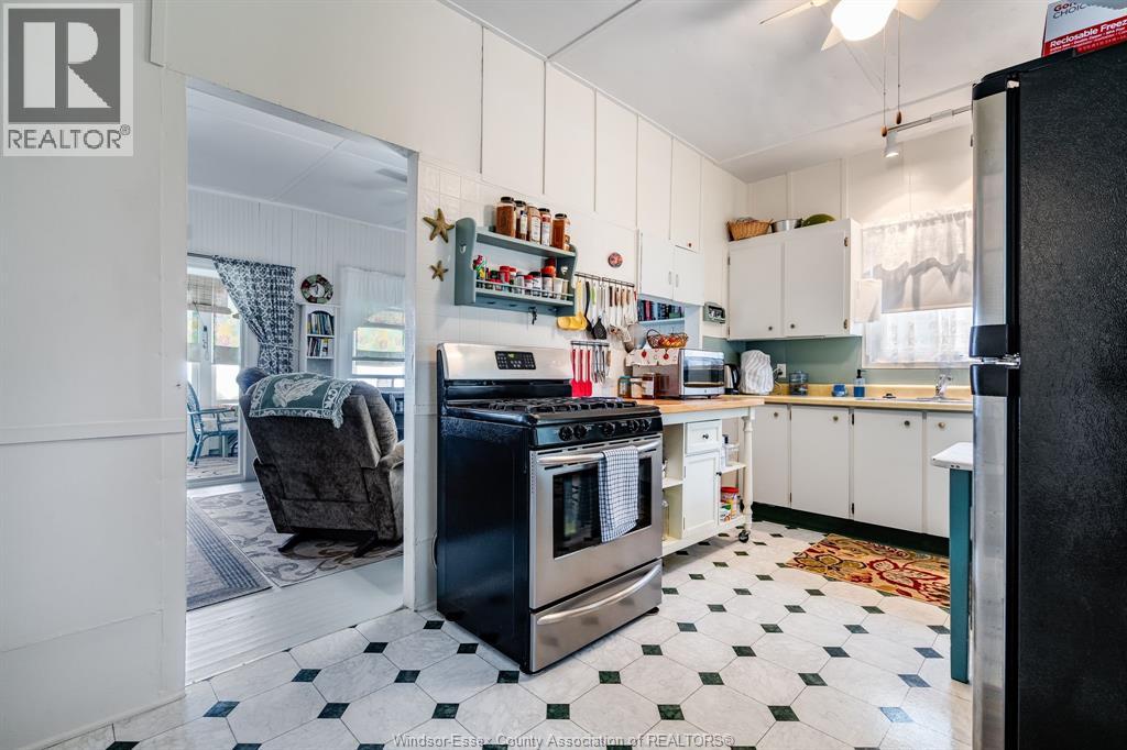Photo 1 of 1259 Heritage Road, Kingsville ON