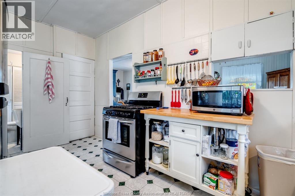 Photo 10 of 1259 Heritage Road, Kingsville ON