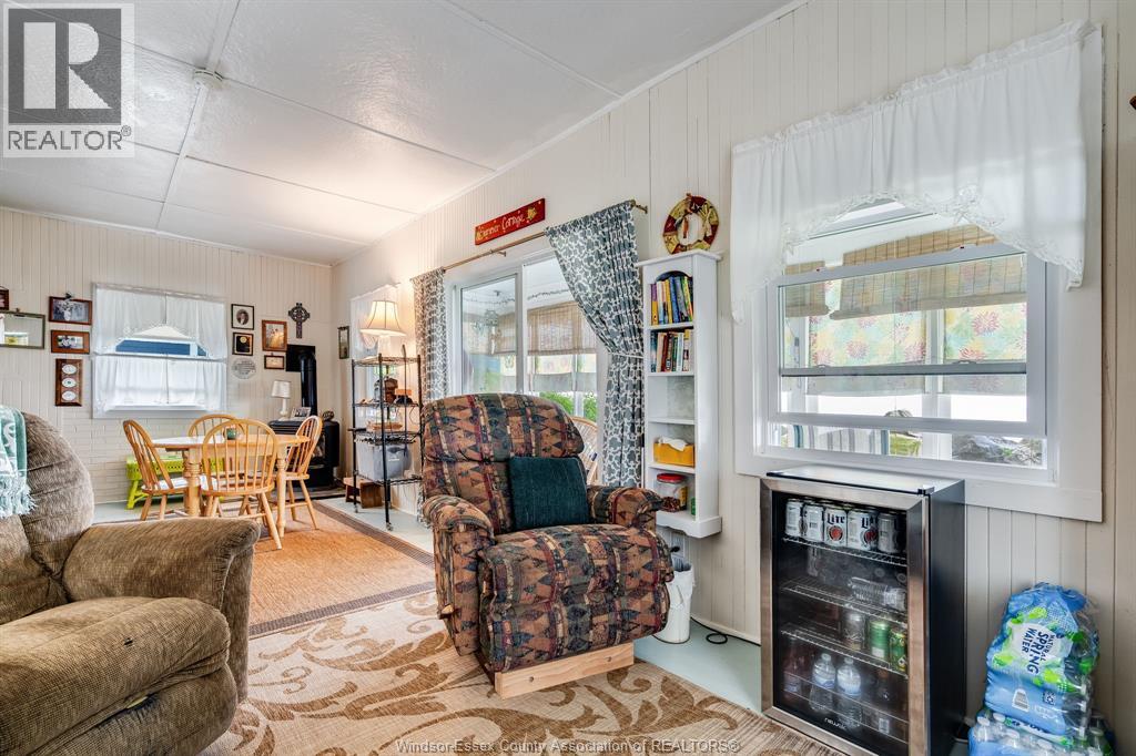 Photo 48 of 1259 Heritage Road, Kingsville ON