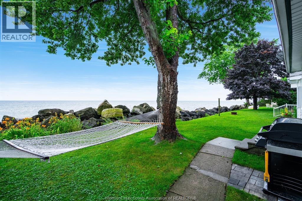 Photo 49 of 1259 Heritage Road, Kingsville ON