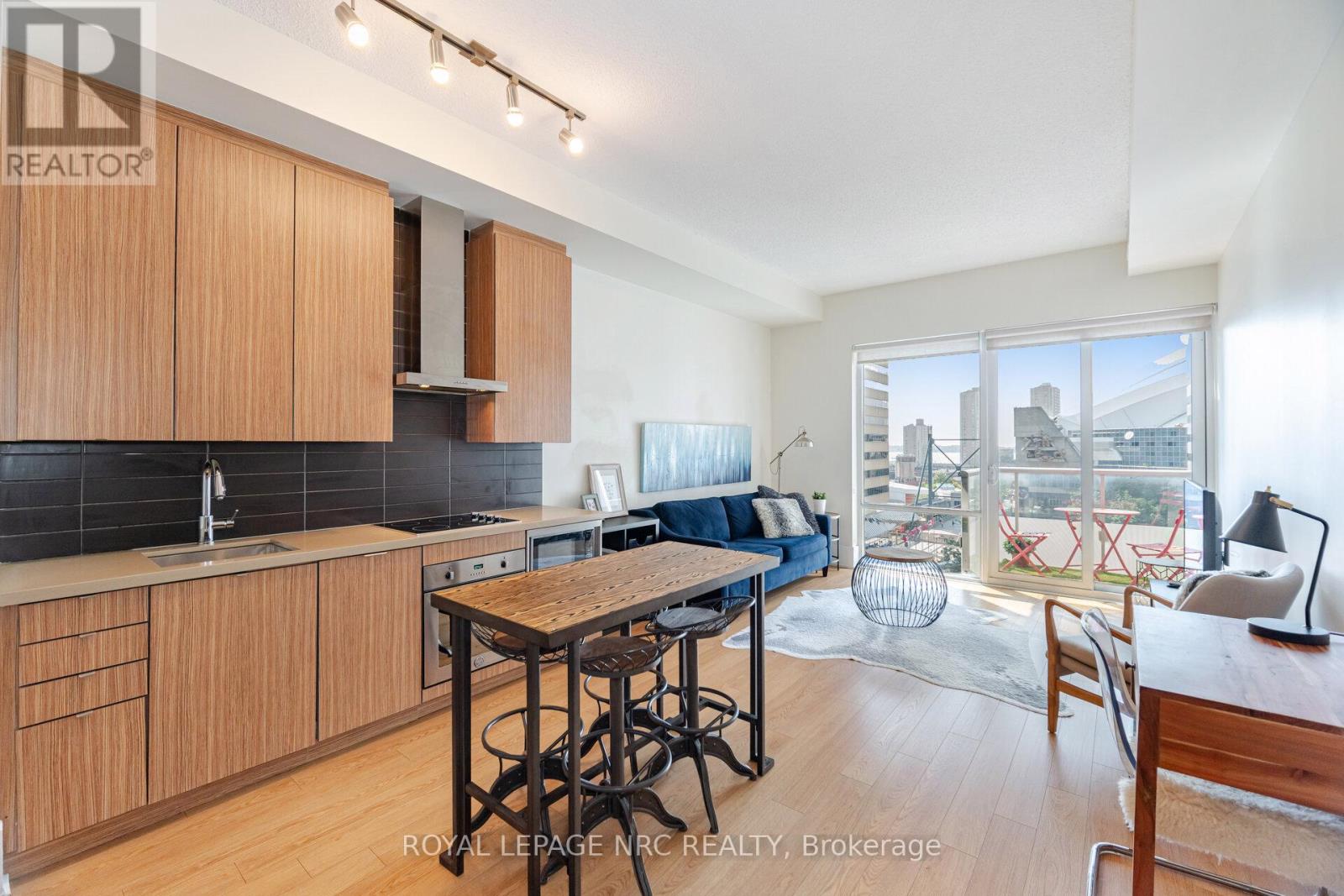Photo 1 of 920 20 John Street, Toronto ON