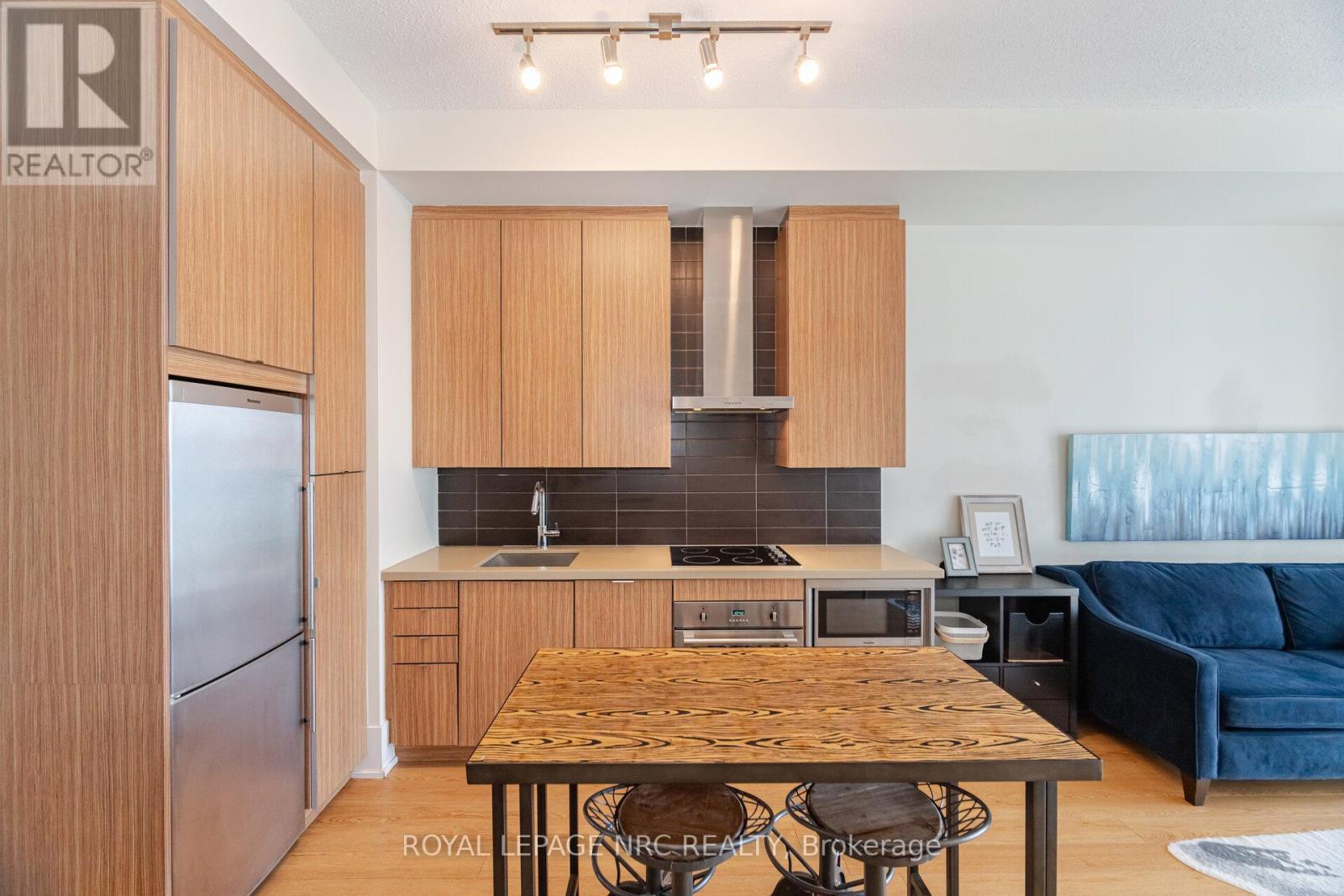 Photo 10 of 920 20 John Street, Toronto ON