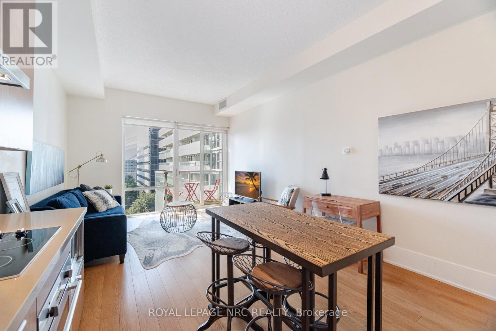 Photo 12 of 920 20 John Street, Toronto ON