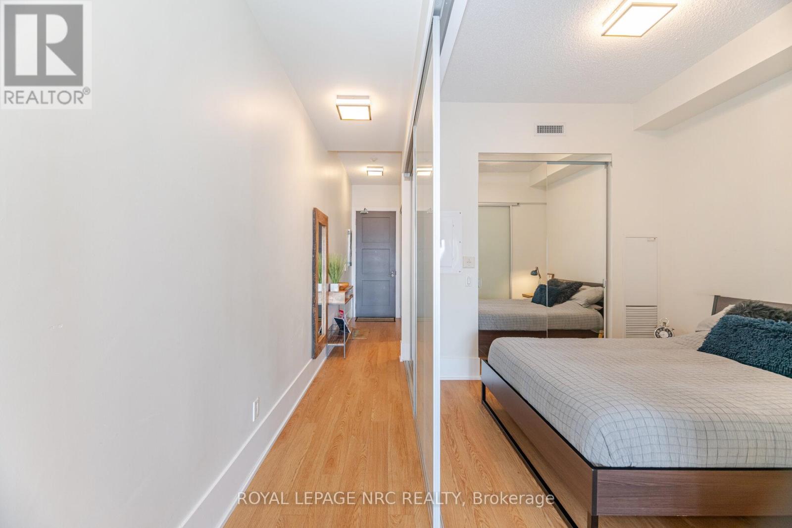 Photo 20 of 920 20 John Street, Toronto ON