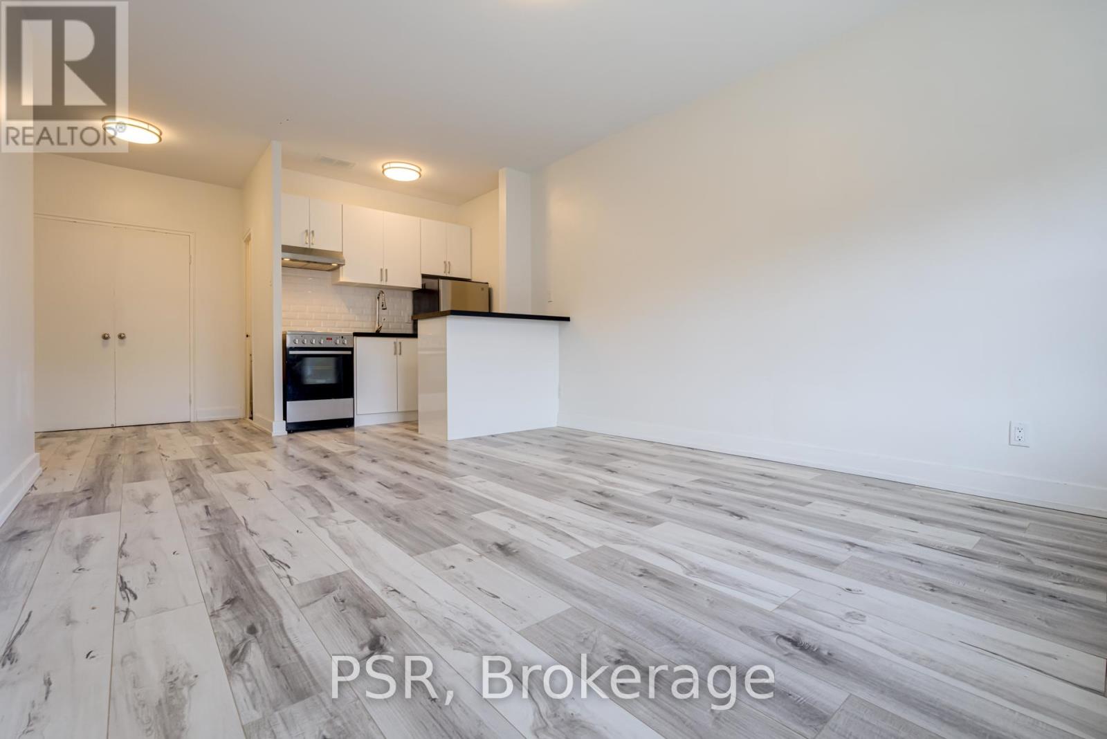Photo 6 of 206 256 Sherbourne Street, Toronto ON