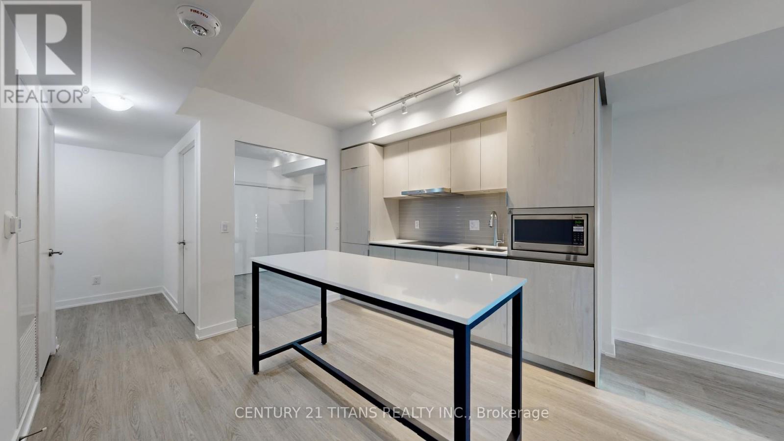 Photo 13 of 401 47 Mutual Street, Toronto ON
