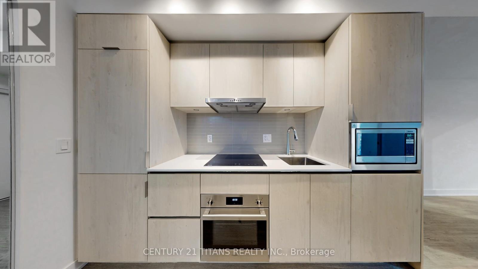 Photo 15 of 401 47 Mutual Street, Toronto ON