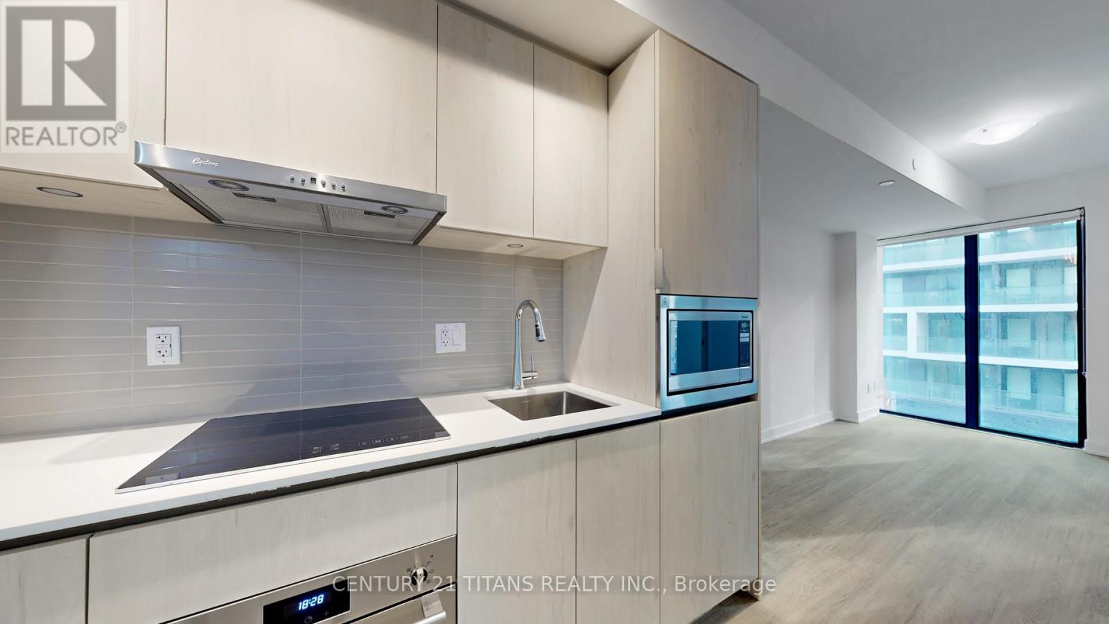 Photo 16 of 401 47 Mutual Street, Toronto ON