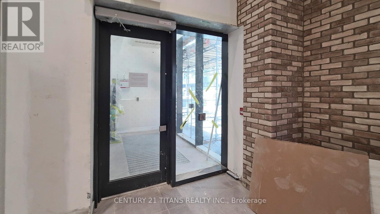 Photo 25 of 401 47 Mutual Street, Toronto ON