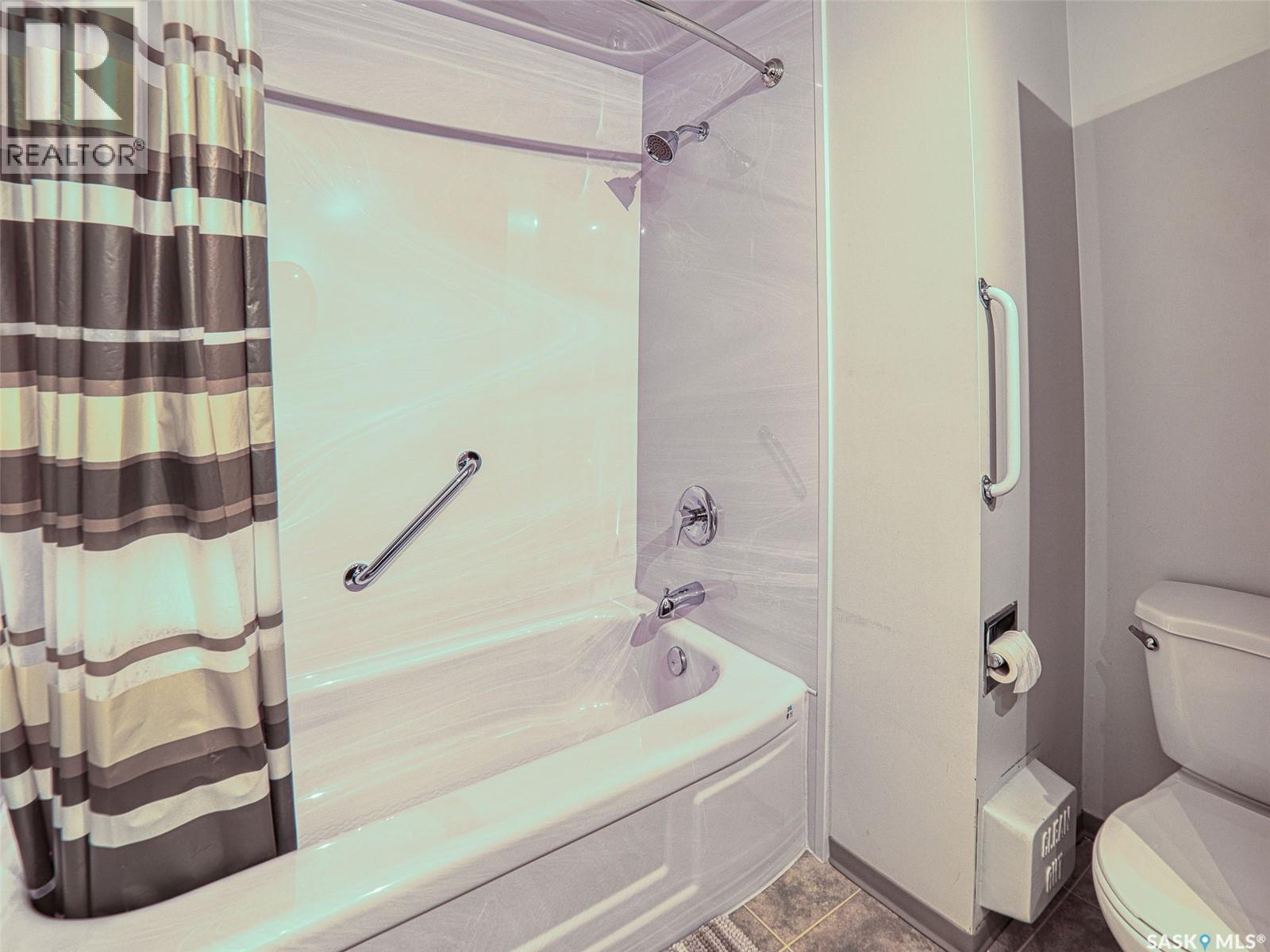 Photo 12 of 295 12 Th Avenue W, Melville SK