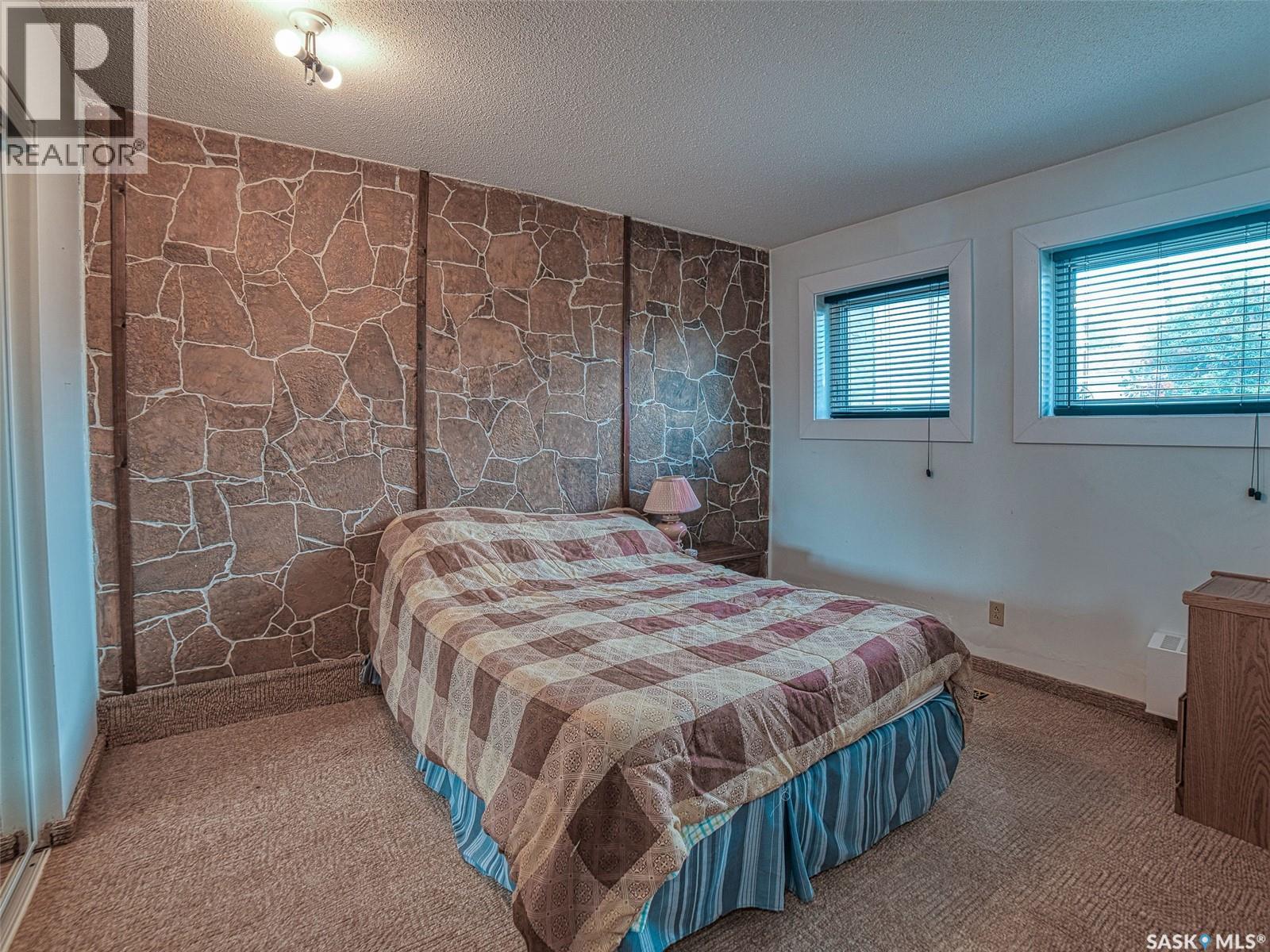 Photo 11 of 295 12 Th Avenue W, Melville SK