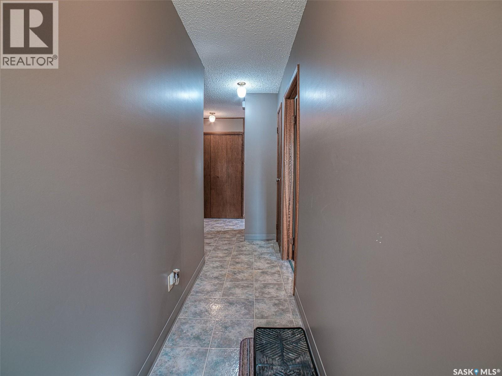 Photo 25 of 295 12 Th Avenue W, Melville SK