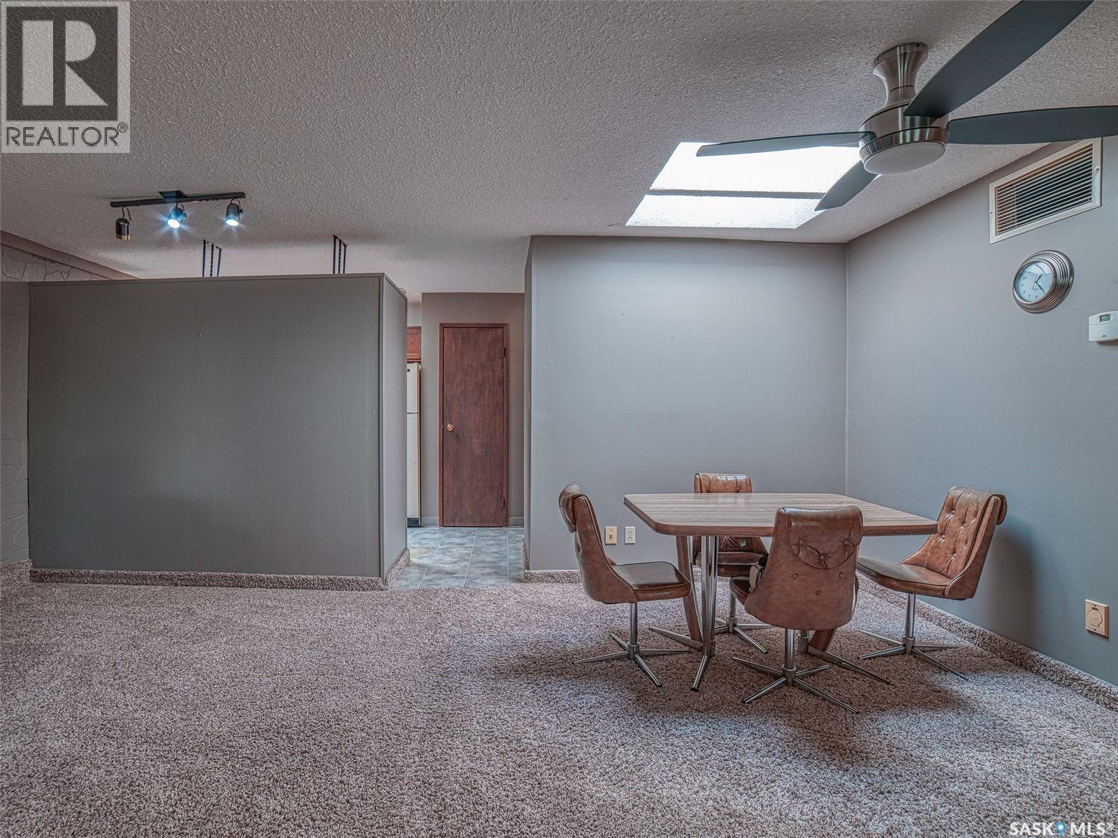 Photo 14 of 295 12 Th Avenue W, Melville SK