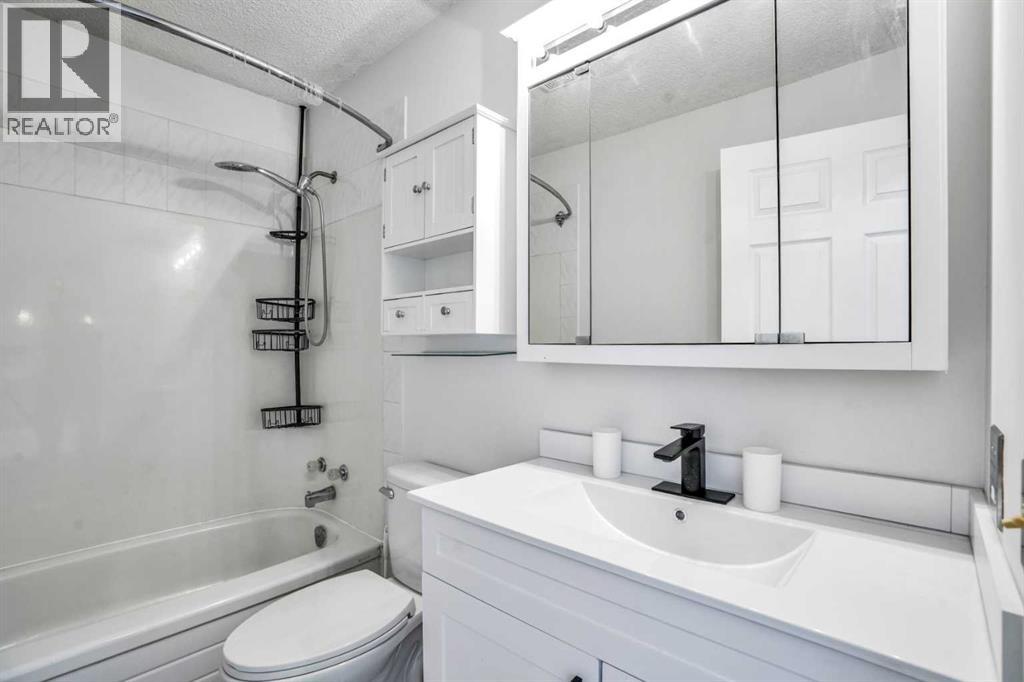 Single Family House for Sale in  erin ridge Road SE Erin Woods Calgary 