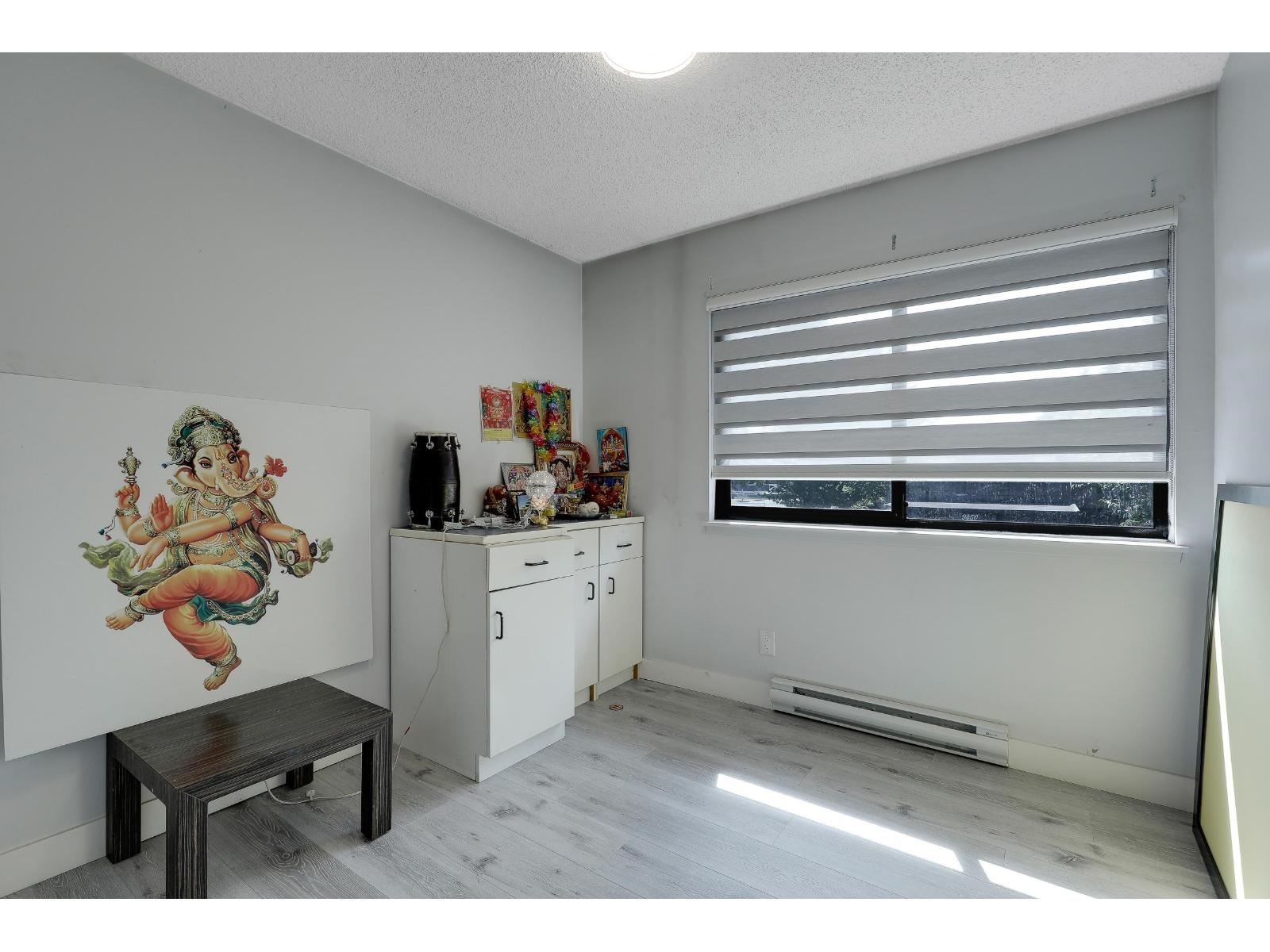 Photo 17 of 252 9452 Prince Charles Boulevard, Surrey BC
