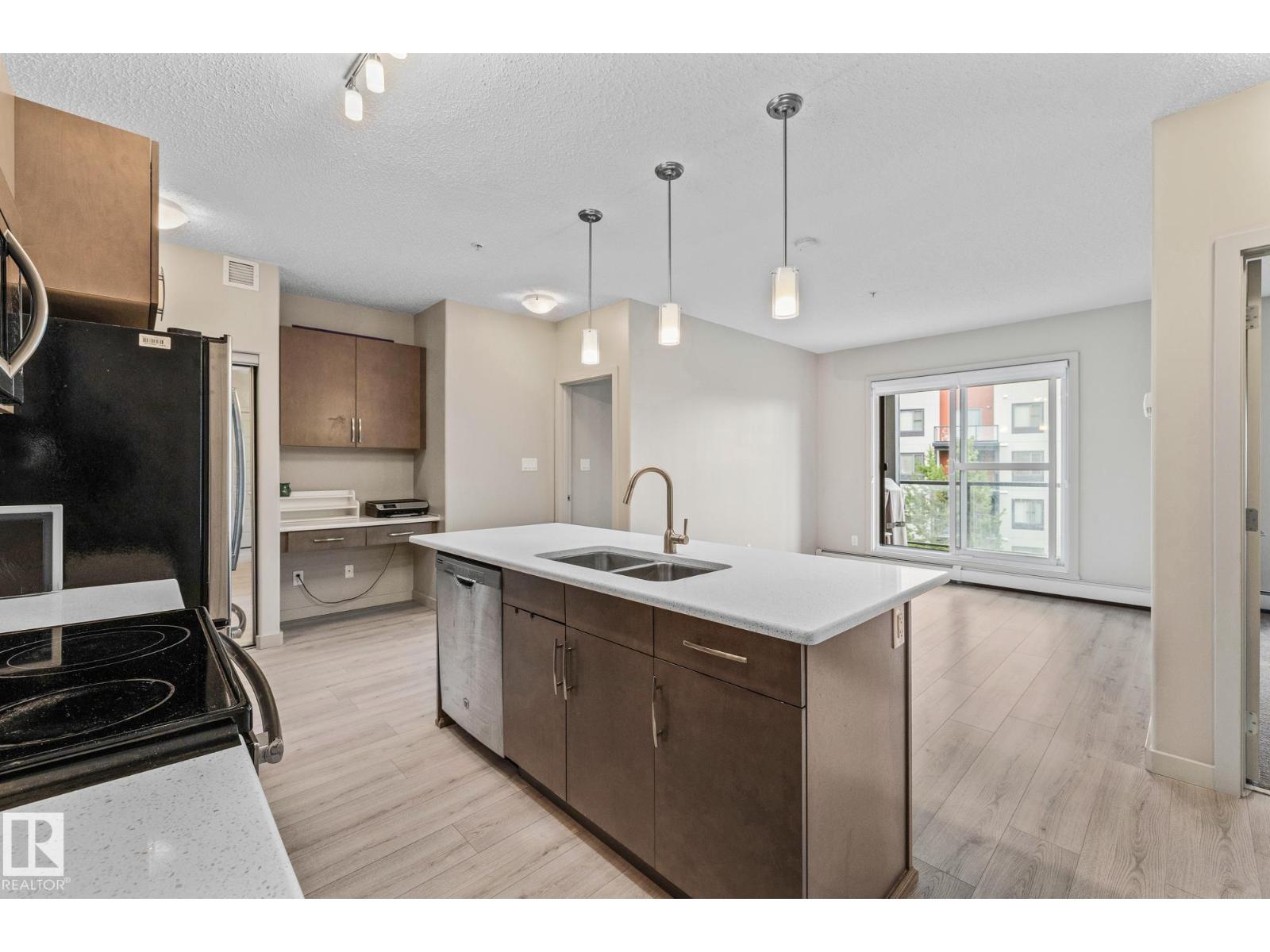 Photo 10 of 303 320 Ambleside Li Sw, Edmonton AB