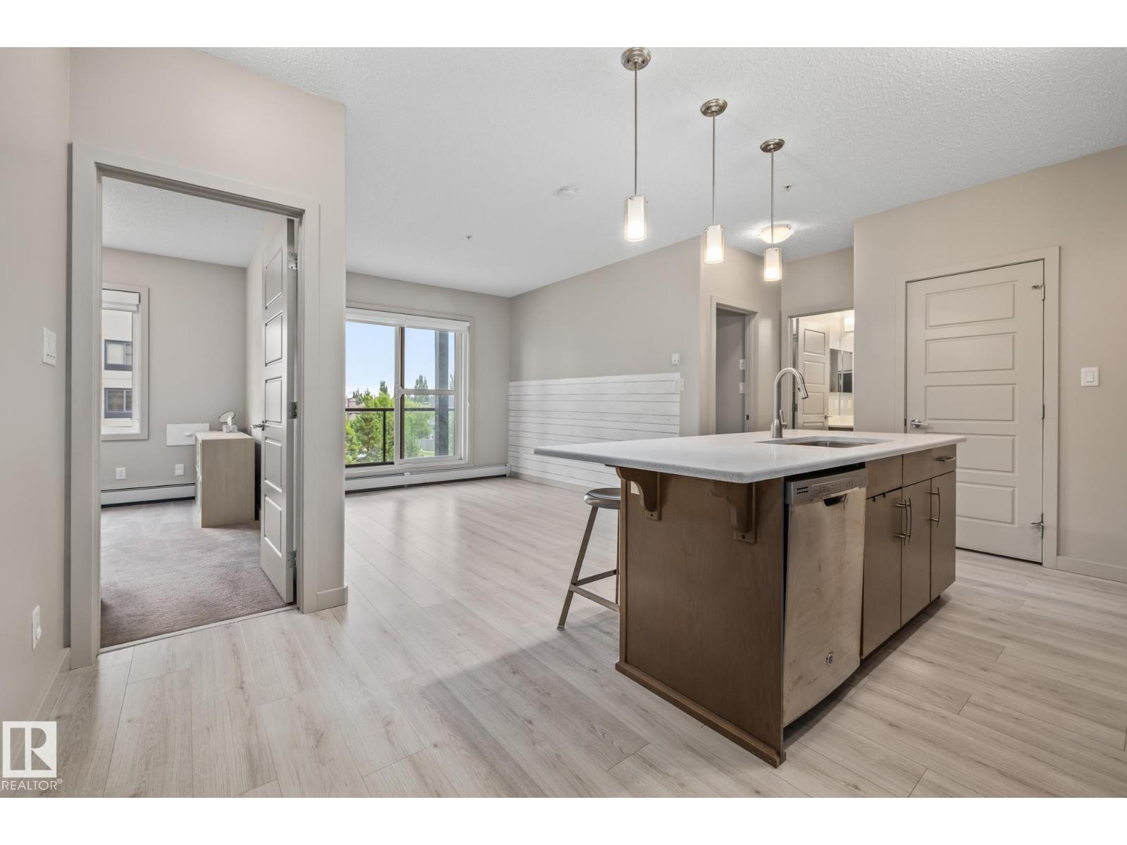 Photo 3 of 303 320 Ambleside Li Sw, Edmonton AB