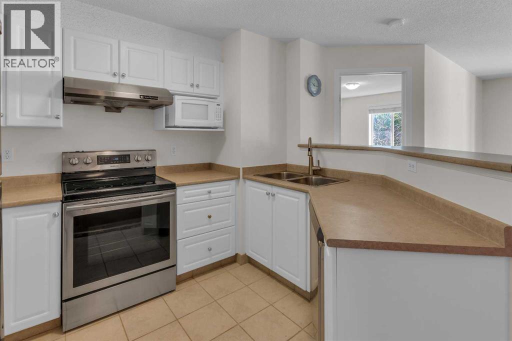 Single Family House for Sale in   Citadel Meadow Point NW Citadel Calgary 