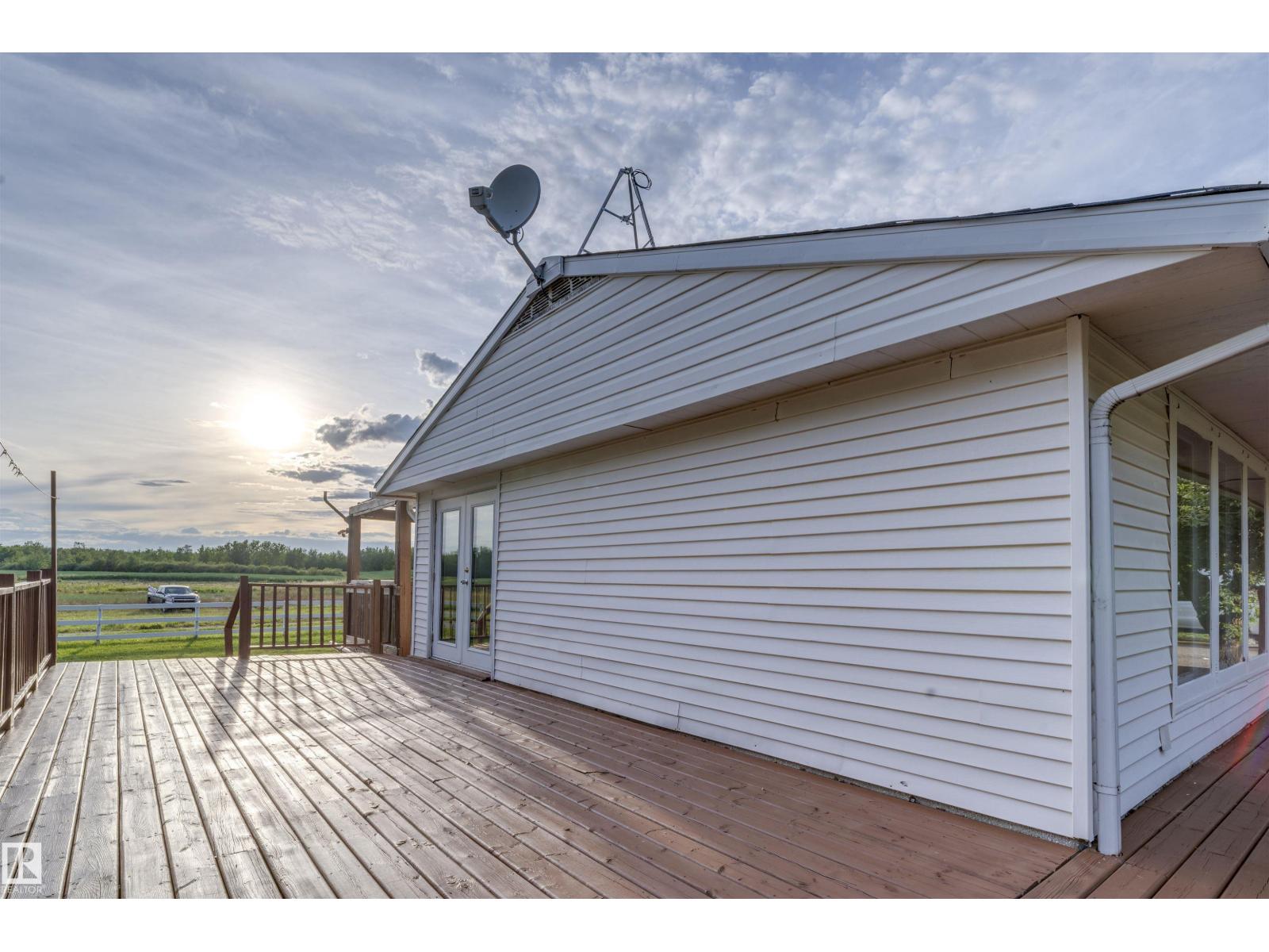 Photo 11 of 52028 Range Rd 231, Rural Strathcona County AB