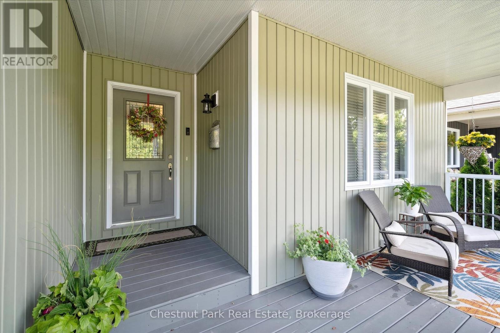 Photo 43 of 153 Pineridge Gate, Gravenhurst ON