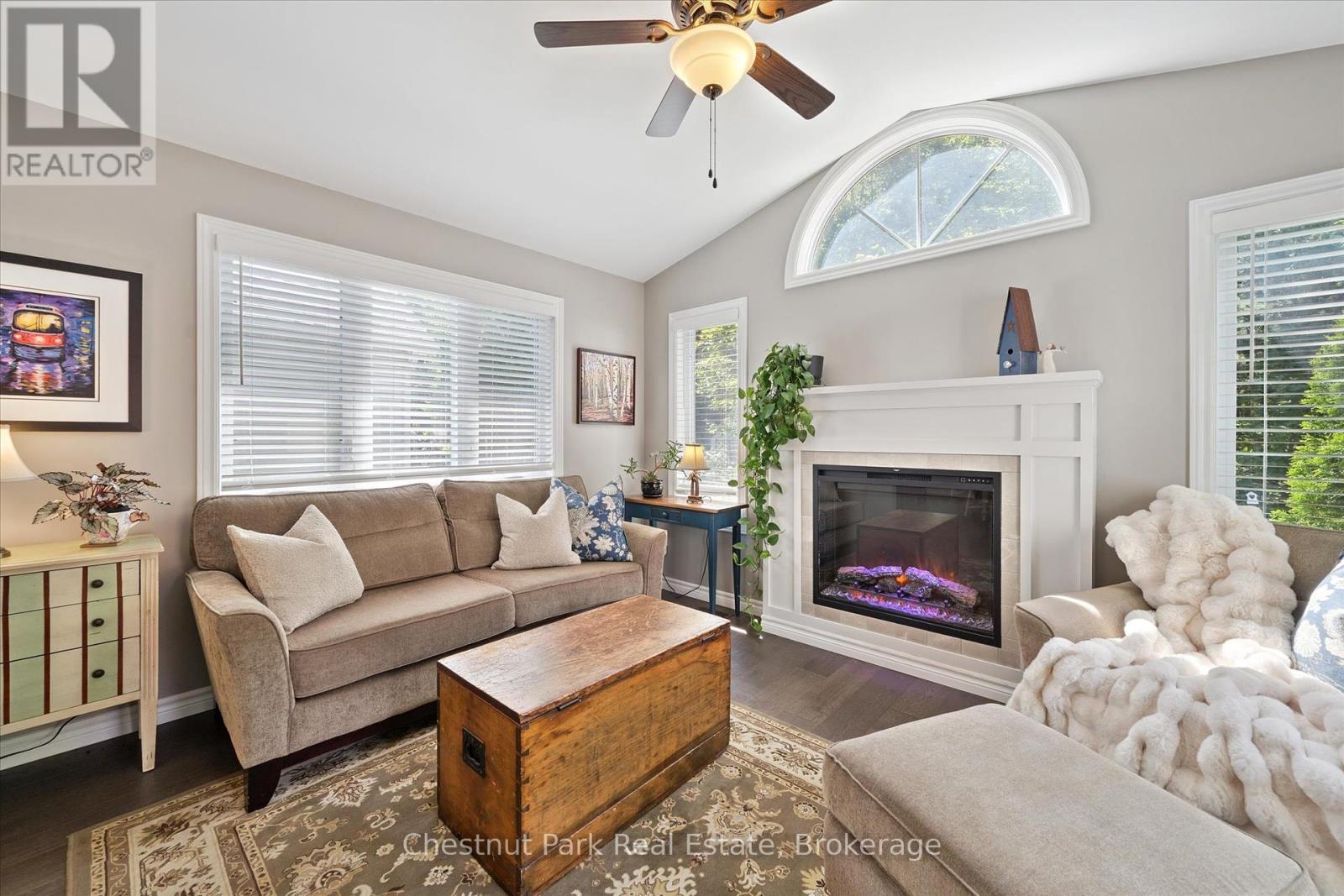 Photo 18 of 153 Pineridge Gate, Gravenhurst ON