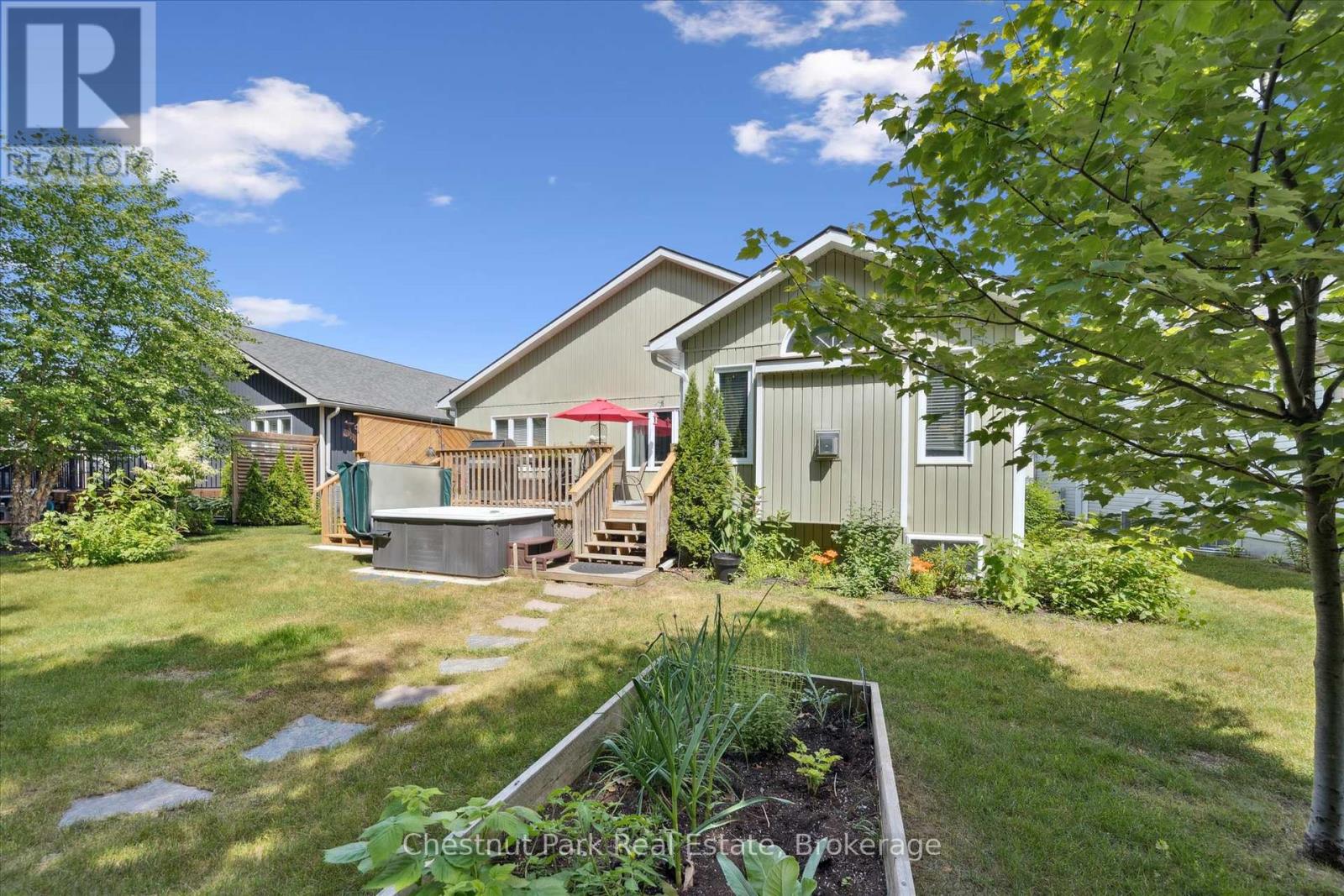 Photo 48 of 153 Pineridge Gate, Gravenhurst ON