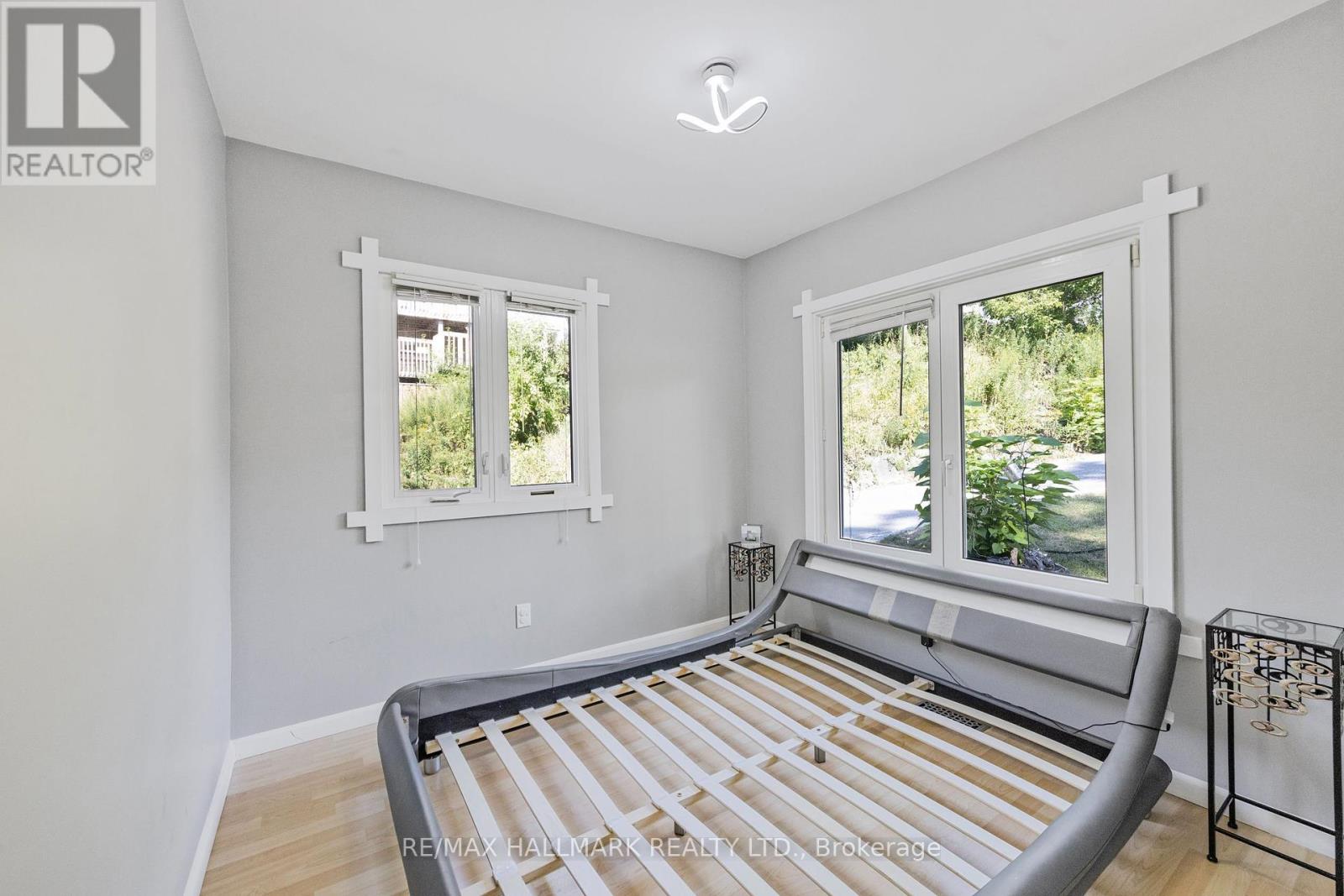 Photo 5 of 31 Mitchell Avenue, Whitchurchstouffville ON