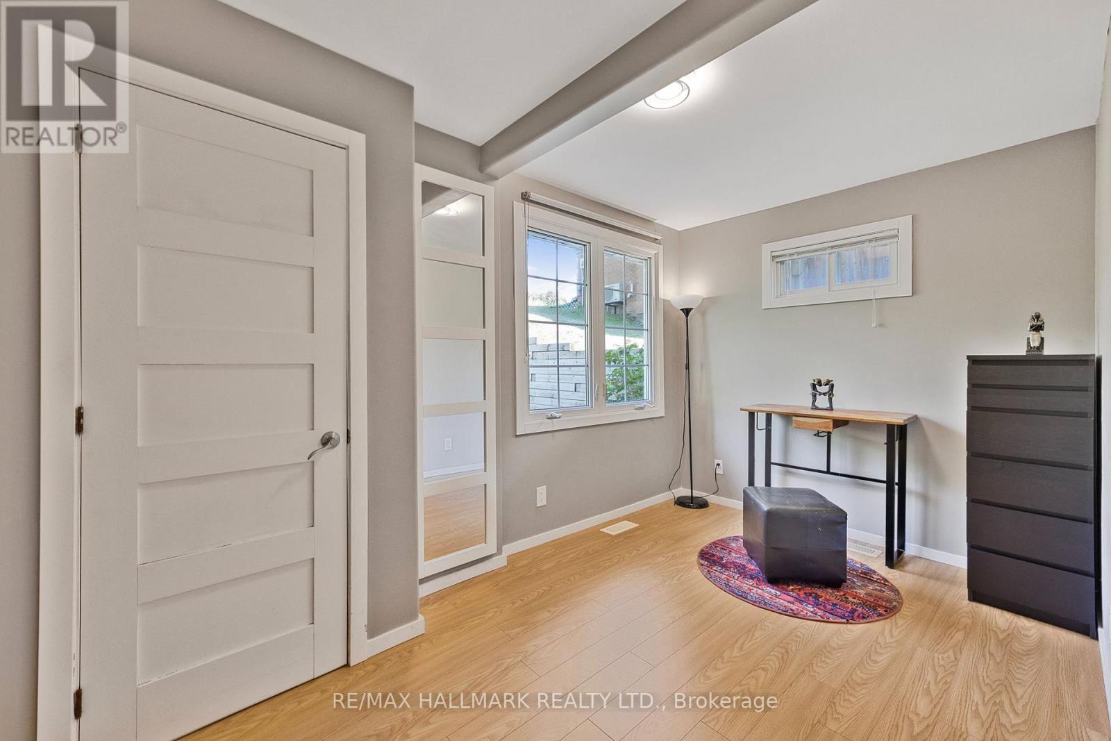 Photo 20 of 31 Mitchell Avenue, Whitchurchstouffville ON