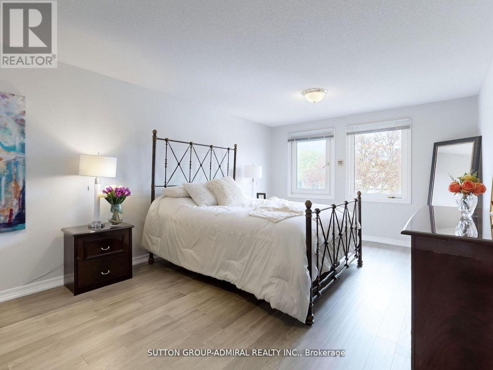 Photo 19 of 308 Petheram Place, Newmarket ON