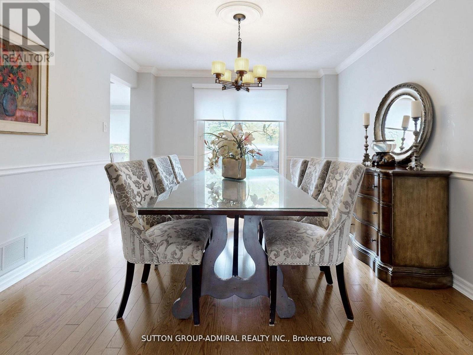 Photo 26 of 308 Petheram Place, Newmarket ON