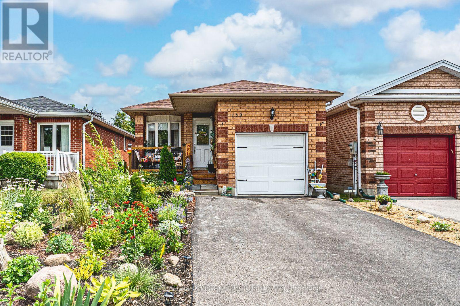 Single Family House Bungalow for Sale in  BENSON DRIVE Barrie (Northwest) 