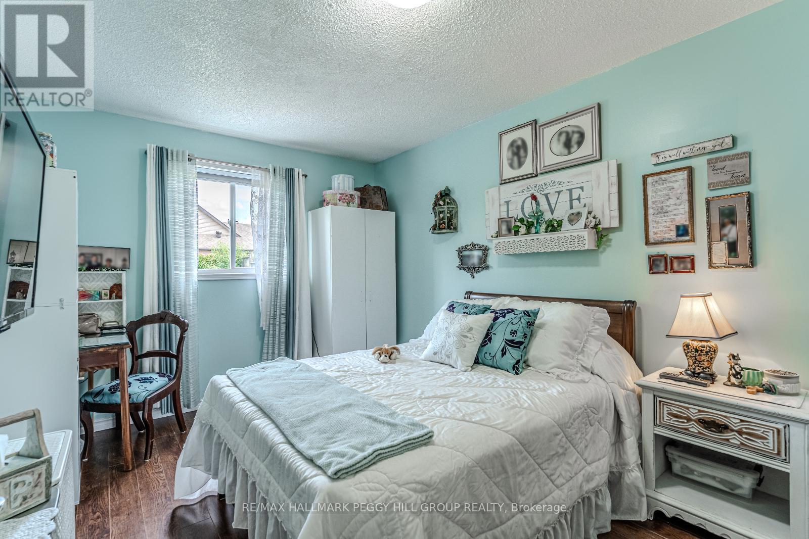 Single Family House Bungalow for Sale in  BENSON DRIVE Barrie (Northwest) 