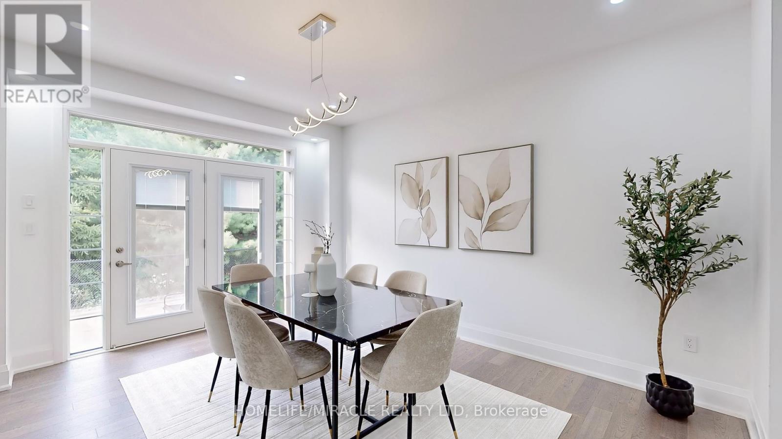 Photo 13 of 2849 Foxden Square, Pickering ON