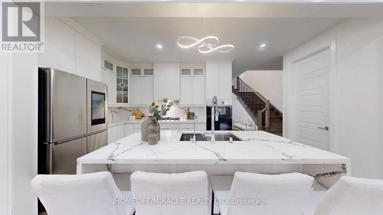 Photo 15 of 2849 Foxden Square, Pickering ON