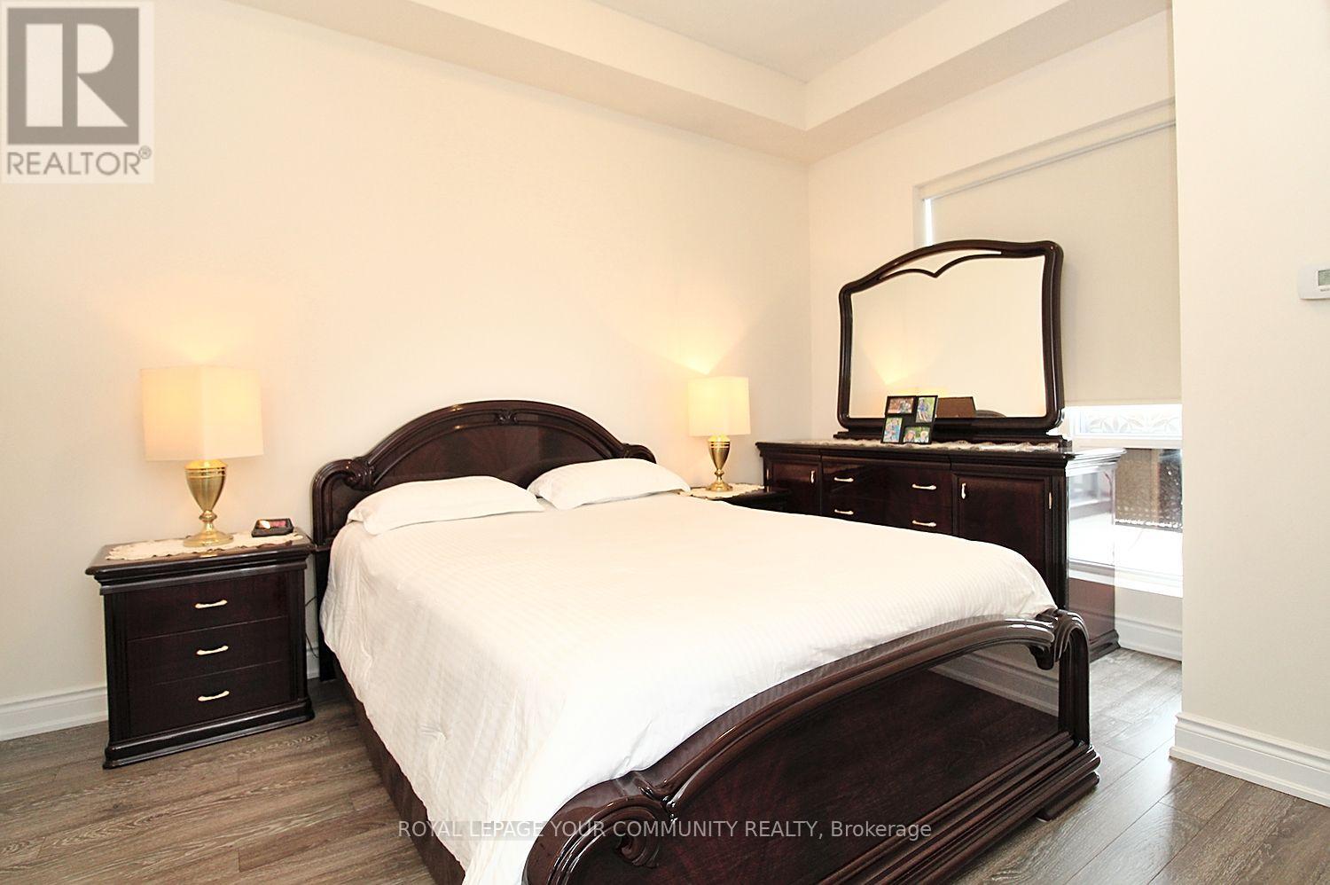Photo 5 of Lph 5 A 9088 Yonge Street, Richmond Hill ON