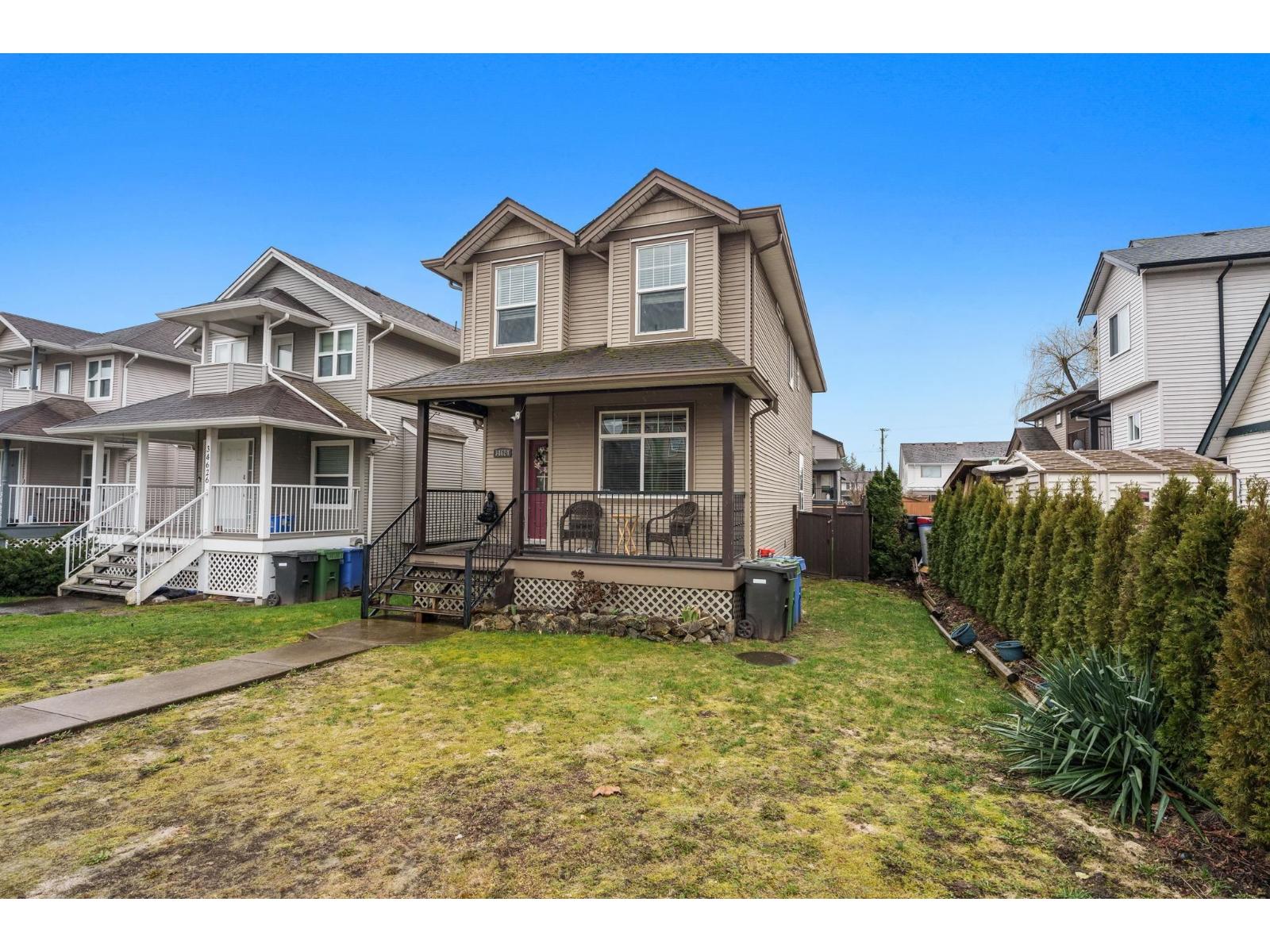 Photo 3 of 34624 5 Avenue, Abbotsford BC